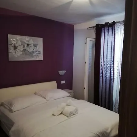 Apartman Smilovic Appartement *
